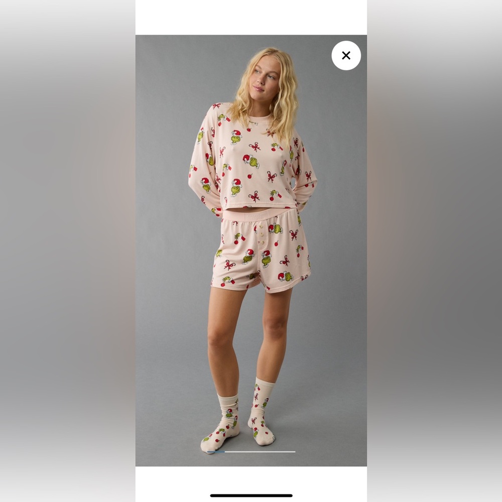American Eagle Grinch Set